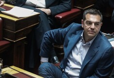 Παρών στη Βουλή ο Αλέξης Τσίπρας- Για την ψήφο εμπιστοσύνης