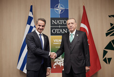 Σύνοδος ΝΑΤΟ: Τι συμφώνησαν Μητσοτάκης-Ερντογάν στη συνάντησή τους