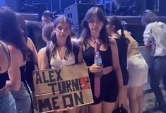 Πώς πέρασαν στ' αλήθεια οι Αθηναίοι στο χθεσινό live των Arctic Monkeys; 