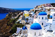 ΑΑΔΕ: «Λουκέτο» και πρόστιμα σε γνωστά κλαμπ σε Άλιμο και Σαντορίνη - Για φοροδιαφυγή