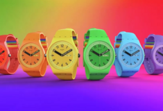 Μαλαισία: Ποινή φυλάκισης σε όποιον φορά ή πουλά ρολόι Swatch με χρώματα της ΛΟΑΤΚΙ κοινότητας