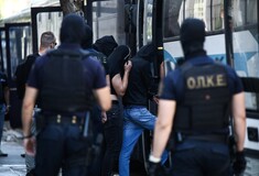 Νέα Φιλαδέλφεια: Απολογούνται σήμερα οι τελευταίοι 35 κατηγορούμενοι - Στις 70 οι προφυλακίσεις