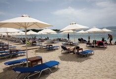 Καταγγελία για beach bar στη Χαλκιδική– Απαγόρευσαν σε γονείς να ταΐσουν το παιδί τους με δικό τους φαγητό