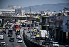 Τροχαίο στον Κηφισό: Ανατράπηκε φορτηγό
