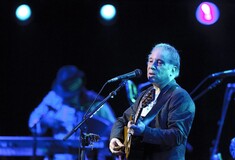 Paul Simon says he is ‘beginning to’ accept his hearing loss