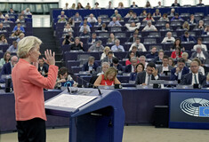 Στο Ευρωκοινοβούλιο η Φον ντερ Λάιεν: Ουκρανία, Πράσινη Συμφωνία, οικονομία, Κίνα και τεχνητή νοημοσύνη στο επίκεντρο