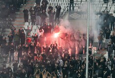 Χρηματική ποινή 2.500 ευρώ σε οπαδό του ΠΑΟΚ - Βρέθηκε πυρσός στην κατοχή του
