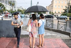 Καιρός: Ζέστη, σκόνη και τοπικές καταιγίδες σήμερα