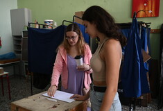Εκλογές ΣΥΡΙΖΑ: Αθρόα συμμετοχή και μικροπροβλήματα - Πιθανή η παράταση 