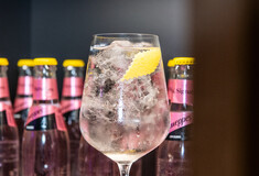 Το Sunset Party του Schweppes στο Moxy που θα θυμόμαστε για καιρό
