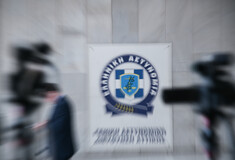 Συνελήφθη αστυνομικός για βιασμό κατ’ εξακολούθηση και εμπορία ανθρώπων