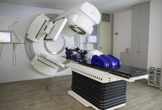 Θεσσαλονίκη: Ογκολόγος ζητούσε «φακελάκι» έως 1.500 ευρώ από καρκινοπαθείς για επίσπευση χειρουργείου