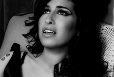 Amy Winehouse: Το «Back to Black» ξεπέρασε το 1 δισ. προβολές στο YouTube