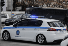 Κύκλωμα παράνομων ελληνοποιήσεων: Στη φυλακή 5 άτομα- Μεταξύ τους απόστρατος αξιωματικός της ΕΛ.ΑΣ.