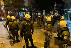 Θεσσαλονίκη: Μολότοφ και χημικά έξω από το τουρκικό προξενείο