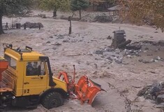 Κακοκαιρία: Καταστροφές στα Μετέωρα και αποκλεισμένα χωριά στην Καλαμπάκα