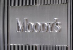 Ο Moody’s υποβαθμίζει την προοπτική του αξιόχρεου των ΗΠΑ σε «αρνητική»