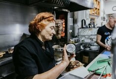 Για το περίφημο μπιφτέκι του Snack Express Grill κάνουν ουρές απ' όλη τη Θεσσαλονίκη 