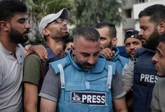 Μαζί με τις ζωές χάνεται και η αλήθεια: Ο πόλεμος Ισραήλ-Χαμάς είναι για τους δημοσιογράφους ο πιο φονικός στην πρόσφατη ιστορία