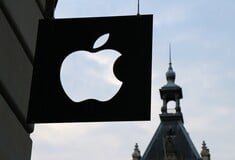 Η Apple θα τερματίσει τη συνεργασία της με την Goldman Sachs στις πιστωτικές κάρτες