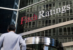 Ο οίκος Fitch έδωσε στην Ελλάδα την επενδυτική βαθμίδα