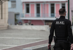 Σαλαμίνα: Αναζητείται ο 70χρονος σύντροφός της - Τον είχε καταγγείλει για κακοποίηση