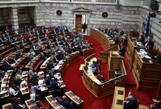 Live η συζήτηση στη Βουλή για το φορολογικό νομοσχέδιο