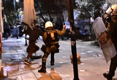 Εξάρχεια: Νέα επεισόδια μετά τη νπορεία - 23 προσαγωγές 