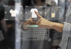 Visa: Συμβουλές για ασφαλείς συναλλαγές εν όψει των εορταστικών αγορών – Τι αναφέρει νέα έκθεση