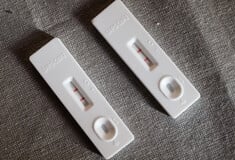 Κορωνοϊός: Στους 44 οι νεκροί- Αύξηση των εισαγωγών