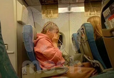 Ρωσία: Αεροπλάνο υπέστη αποσυμπίεση - Ουρλιαχτά και προσευχές από τους επιβάτες
