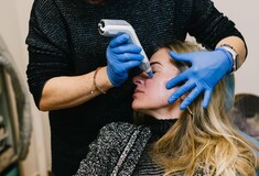 Εξωσώματα, περμανάντ βλεφαρίδας, brow lift: H δοκιμή και τα συμπεράσματα