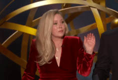 Η Κριστίνα Άπλγκεϊτ στη σκηνή των βραβείων Emmy - Σηκώθηκαν όλοι όρθιοι