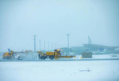 Κλειστό το αεροδρόμιο του Όσλο λόγω σφοδρής χιονόπτωσης 