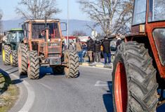 Κλιμακώνουν τις κινητοποιήσεις τους οι αγρότες με νέες πορείες και συγκεντρώσεις