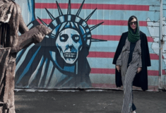 Αμερικανίδα ηθοποιός ταινιών ενηλίκων κατηγορείται για προπαγάνδα υπέρ του Ιράν