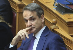 Βουλή: Live η συζήτηση στην «Ώρα του Πρωθυπουργού» για τη στεγαστική κρίση