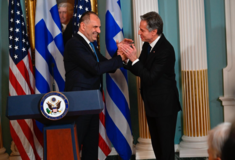 Συνάντηση Γεραπετρίτη- Μπλίνκεν: Η Ελλάδα υπέγραψε τις συμφωνίες διαστημικής συνεργασίας «Άρτεμις»