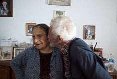 Η ιστορία αγάπης του Γιώργου και της Ποθητής που ζουν μαζί στη Σχοινούσα εδώ και 58 χρόνια