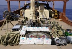 Οι Αμερικανοί κατέλαβαν πλοίο που μετέφερε όπλα από το Ιράν προς τους Χούτι