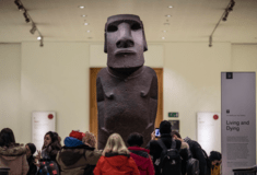 Βρετανικό Μουσείο: Το Instagram του γέμισε αιτήματα για επιστροφή αγάλματος από το Νησί του Πάσχα