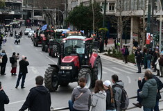 Χάος στο κέντρο της Αθήνας λόγω της αναχώρησης των αγροτών από το Σύνταγμα