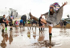 After-hours πάρτι στις λάσπες του Glastonbury