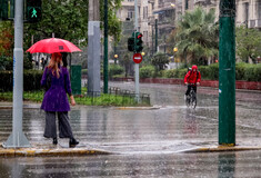 Καιρός σήμερα: Λασποβροχές και αφρικανική σκόνη στην ατμόσφαιρα - Έρχονται καταιγίδες το απόγευμα