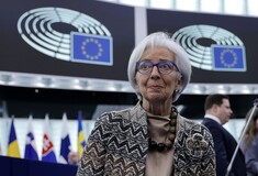 Η ΕΚΤ διατήρησε αμετάβλητα τα επιτόκια