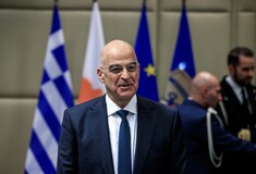 Δένδιας: «