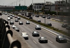 Εξακολουθεί να είναι αυξημένη η κίνηση στην Αθηνών Κορίνθου - 76.858 οχήματα έχουν επιστρέψει στην Αθήνα 