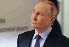 Βλαντίμιρ Πούτιν: Η Ρωσία θα διαπραγματευθεί μόνο με νόμιμους ηγέτες στο Κίεβο