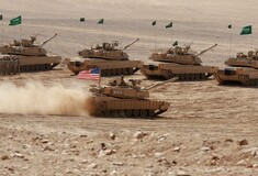 FT: Οι ΗΠΑ ενδέχεται να άρουν την απαγόρευση πώλησης όπλων στη Σαουδική Αραβία