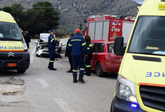 Καραμπόλα τριών οχημάτων στη Θεσσαλονίκη - Η Πυροσβεστική απεγκλώβισε έναν τραυματία